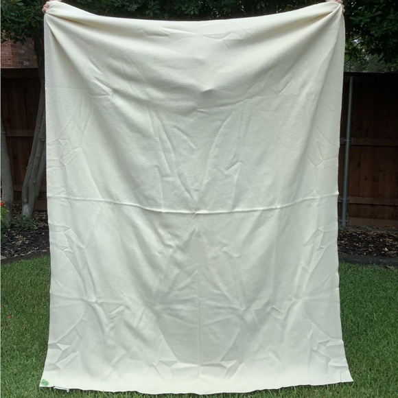 L.L.Bean Freeport, Maine cream wool throw blanket - Picture 12 of 12